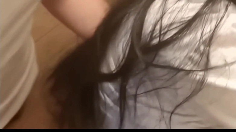 Astrid Cute: Nous avons fait l’amour dans la salle de bain à la...