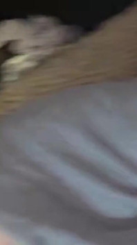 Trojitý spěch. Prsatá kráska se připojí k divoké trojce, která eskaluje nonstop intenzitou a odvážnými pohyby