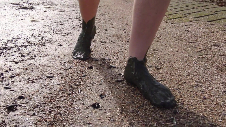 Footfetish: In Calze Pregiate Nel Mare Di Wadden Di Wangerland