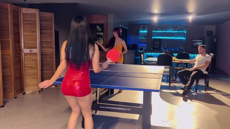 Yenifer Chacon: 2 Girls and 1 Lucky Guy