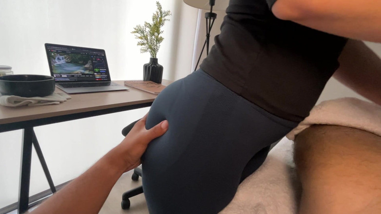 Levi Solen: Klaarkomen op de tieten van de masseuse