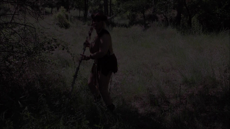 Musa Libertina: Azgın azgın azgın ormanda avlanıyor