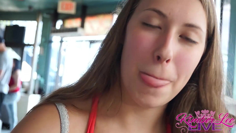 Kimber Lee: 차에서 해변에서 오럴하는 킴버 리 데이