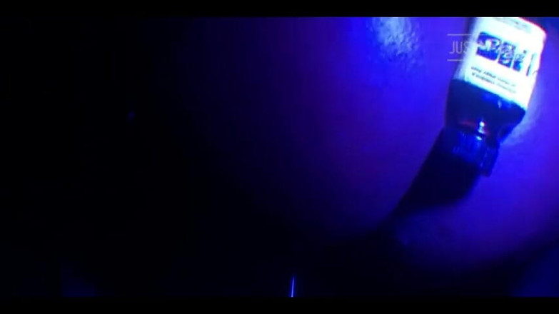 Dipso deep: Большая шоколадная попка под синими огнями.Да, пожалуйста