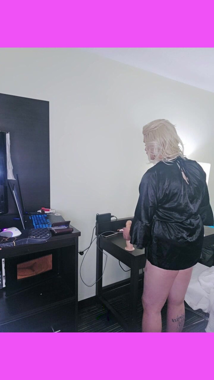 Darkfetish2k: Hot Slut Anal Smoking Fetish Play