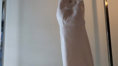 Lady Lazarus: Záběr zblízka na anální fisting s rukavicí