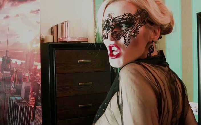 Goddess Celine: Överdoserad maskstrumpbyxor