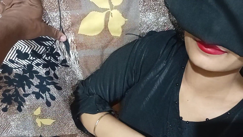 Dearshivani: Läppkyss med muslimsk tjej