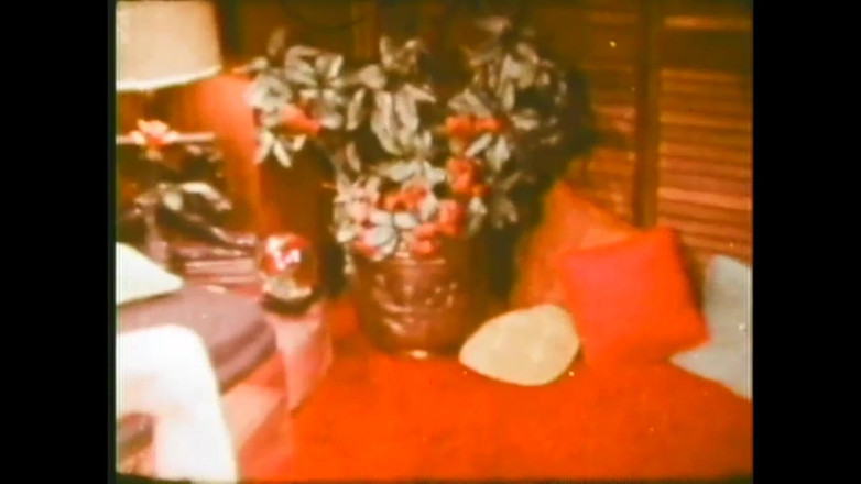 Vintage Megastore Full hd: 창녀가 그 장치를 가지고 놀고 있어