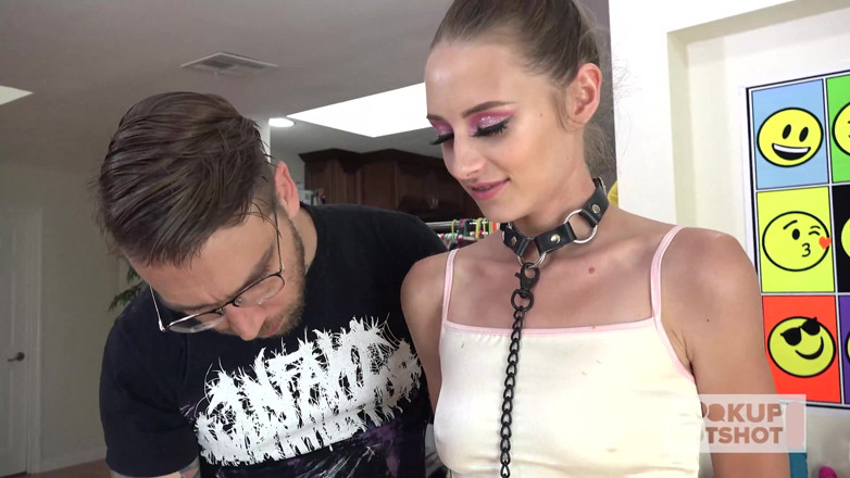 Hookup Hotshot: Teen teen blondine Kyler Quinn reitet eine blondine, riesige, so...