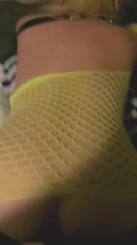 Candy è tornata! Parte 3 - pov cam giovane fan bbc mi martella il culo grosso e dice porcate | Candy_ass_sissy
