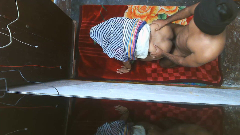 Busty Banuu: Empregada suja