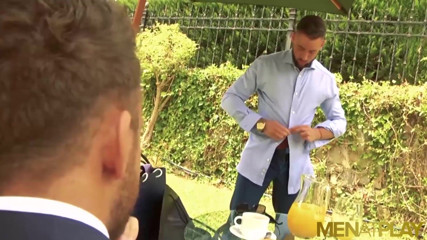 Menat Play: Bărbați bărbați - Logan Moore și Massimo Piano se fut anal