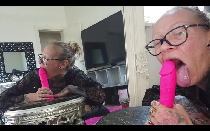 Skully inkson: Blowjob