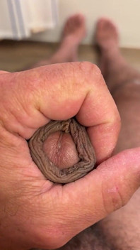 Masturbasi santai dan crot sperma