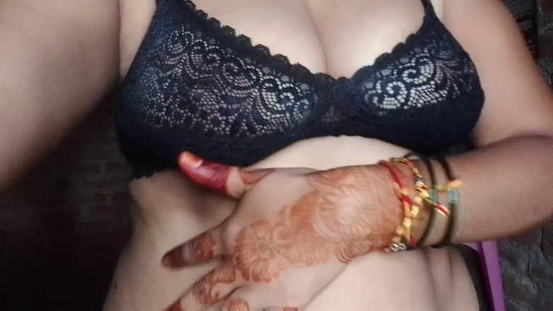 Soni sk: Ibu rumah tangga sanskaariku yang seksi lagi asik panggilan video...