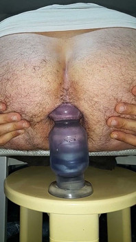Saya Bekerja Keras Dengan Dildo Ekstra Besar Dan Sangat Lebar Dalam Close-Up