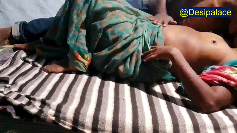 Desi palace: Deshi vesnická manželka kouří sex