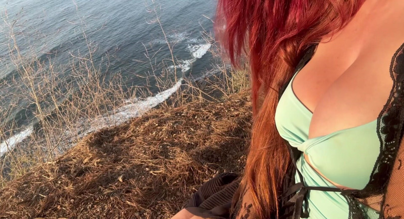Artemisia Love: Artemisia love sexy große möpse nahaufnahme perfekte nippel im freien...