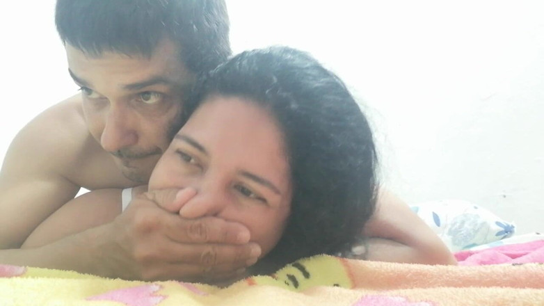 Valkyrie and Luigy Couple: Přítelkyně chce tvrdě šukat v bílém prádle