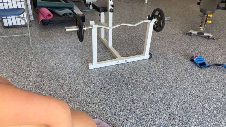 PornDudeCasting: Gal Ritchie's Sexy Training Sesh cu un tip porno