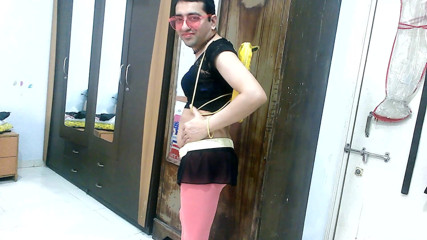 Cute & Nude Crossdresser: Fofa maricas crossdresser femboy Sweet Lollipop em uma roupa pequena...