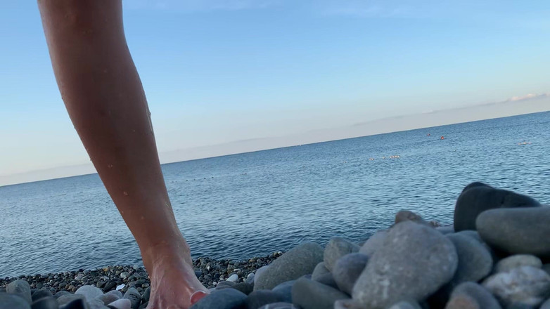Monika Fox: Monika Fox Swims Naked in Sea