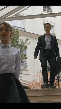 Patron ateşli genç sekreteri uzun yarakla sikiyor