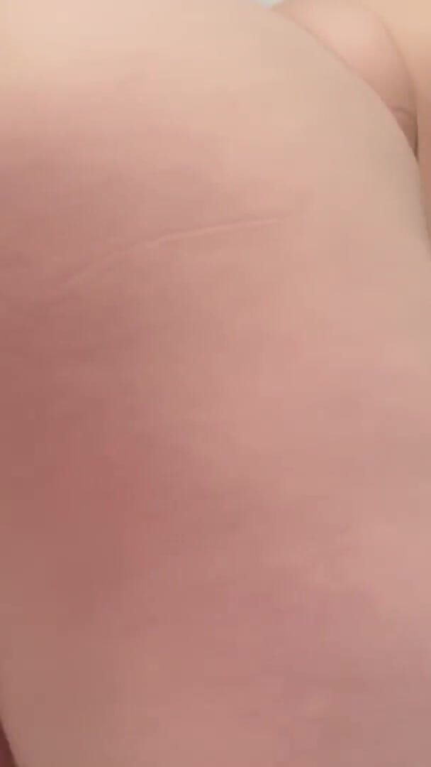 Deylamoons: 보지 면도와 오줌