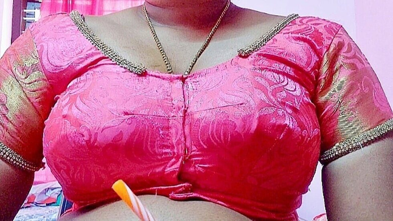 Desi Mohini: Komal teilt seine Frau zum ersten Mal in einem Inder.