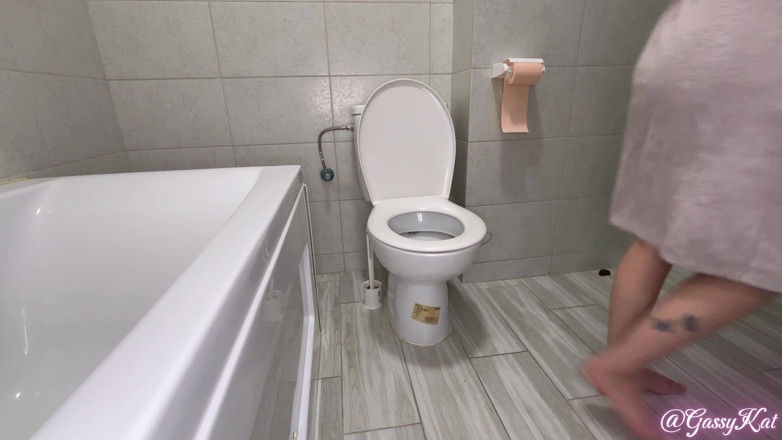 GassyKat: Nhà vệ sinh hàng ngày tập 36