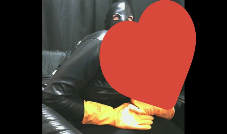 Peternorthlegend: Istri sange ini lagi asik nyepong kontol sambil merokok dengan...