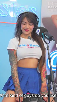 Amatoare latino tatuată Mariejane descoperă ejacularea pentru prima dată