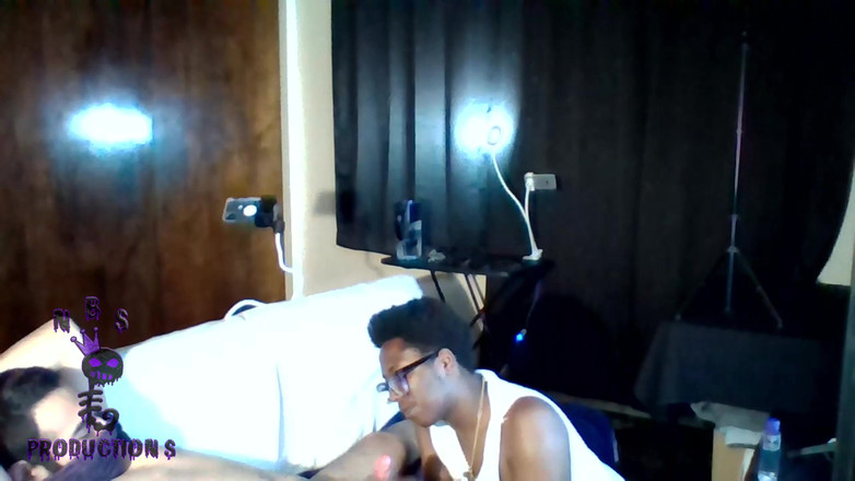 NB Topper: Cuộc phiêu lưu của những người lai tạo da đen 22