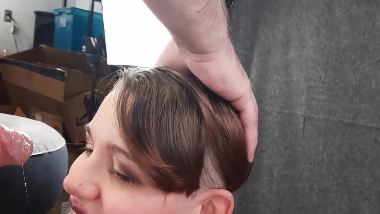 Golden Griffin: Покірне кошеня - частина 2 - відео від першої особи