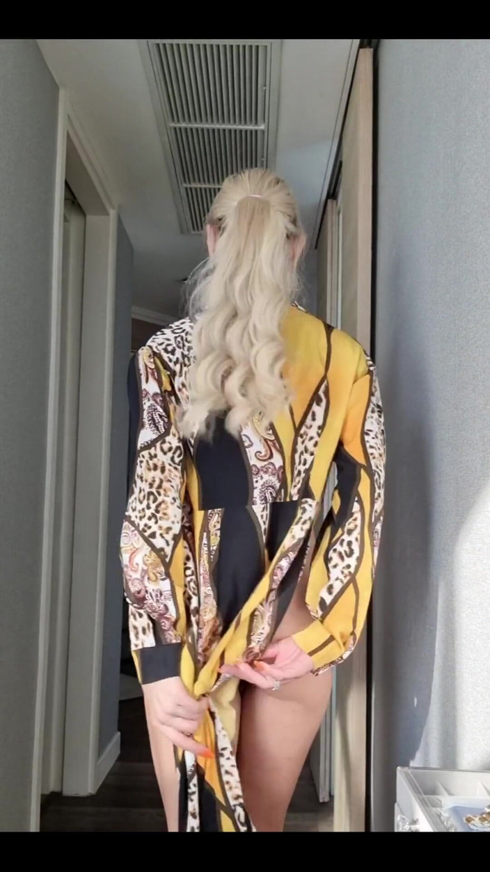 Angel The Dreamgirl: Werden Sie mir ins Badezimmer folgen?