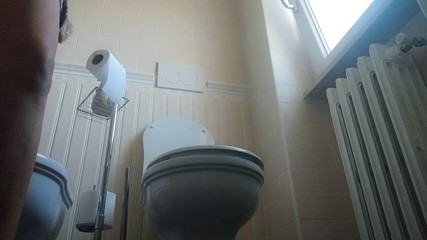 savannahamatoriale: My toilet noises all real