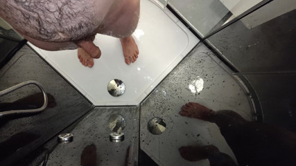 Uhri: Hoteldusche, behaart typ