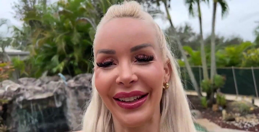J-Mac: German MILF Blondie Bombshell Is Ready to Get Fucked Outside...