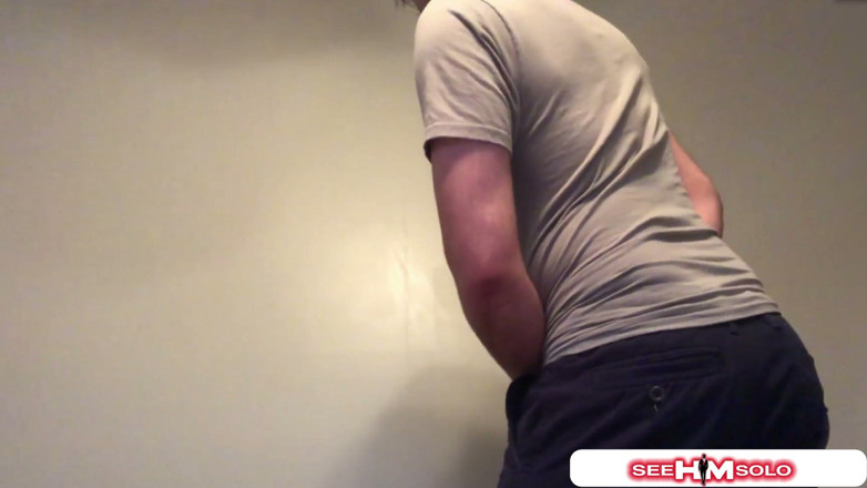 SeeHimSolo: Kade Milks His Shaft While Raven Hair Falls Across Face!