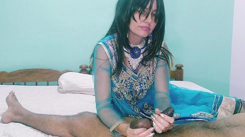 Bolly Karma: Prachtige vriendin Love's grote zwarte lul