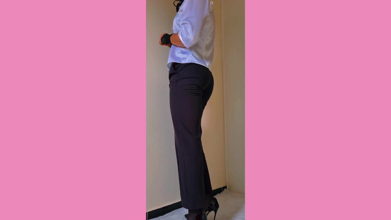 Milady Silvia Helena: Travesti brasileña se desnuda