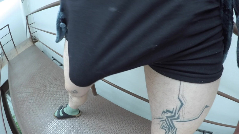Tonny Maden: Huge Massive Cumshot From Monster Cock!