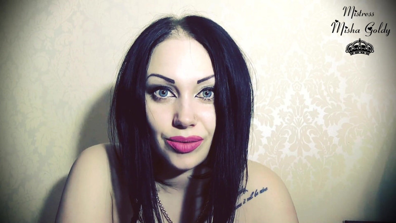 Goddess Misha Goldy: Твои трудно заработанные деньги я потратил на мои новые большие силиконовые сиськи!