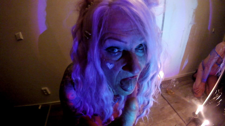 NaomiPerv: 即使你是婊子，也要狠狠地干一个婊子！