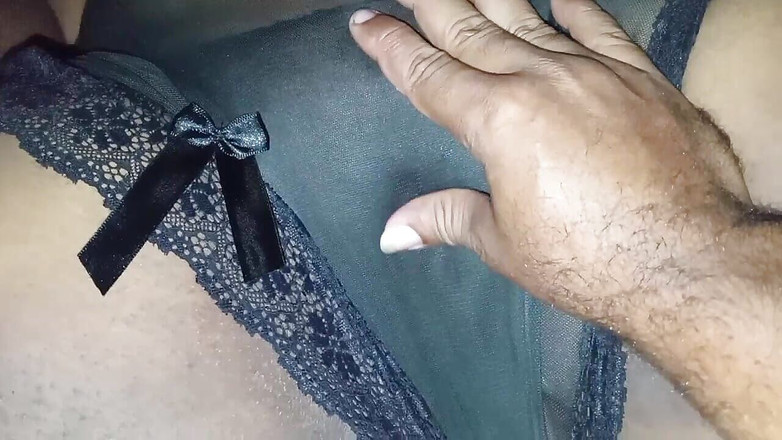 Casalsaodaporra: Ayah tiri menyentuh pepek gemuk saya, membuatkan saya basah