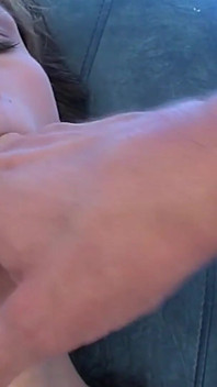 Koguty i zabawki Scene-2 szczupła brunetka nastolatka Julie lubi zabawki erotyczne i jebanie