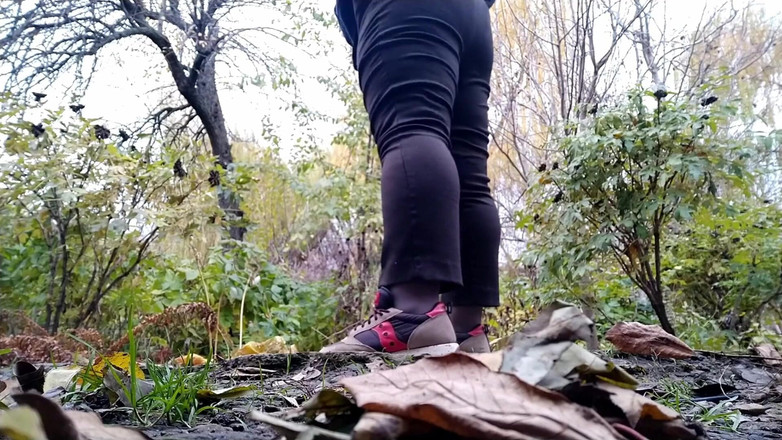 OurFetishLife: Dojrzałe krągłości podczas przysiadu