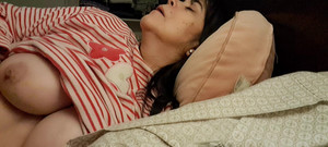 Mommy big hairy pussy: 继母想象这是一个梦，这是现实，继子非常渴望操她