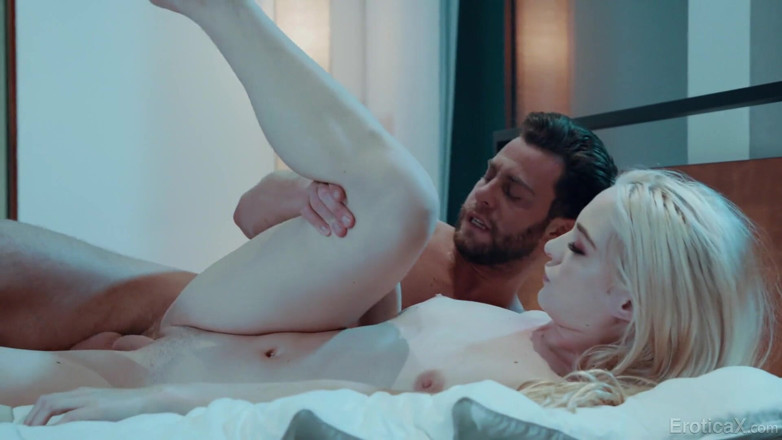 Erotica X: Seth sorprende la moglie con un regalo perfetto per san...